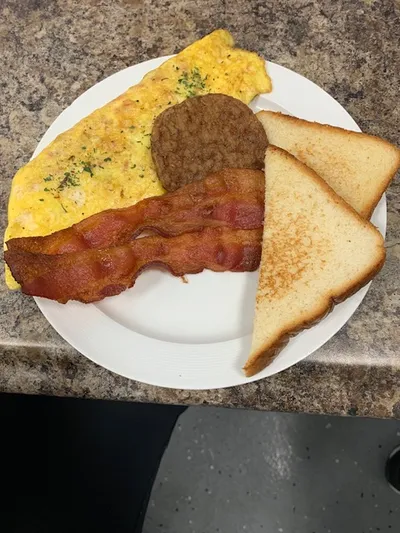 Breakfast - Omelet & Bacon